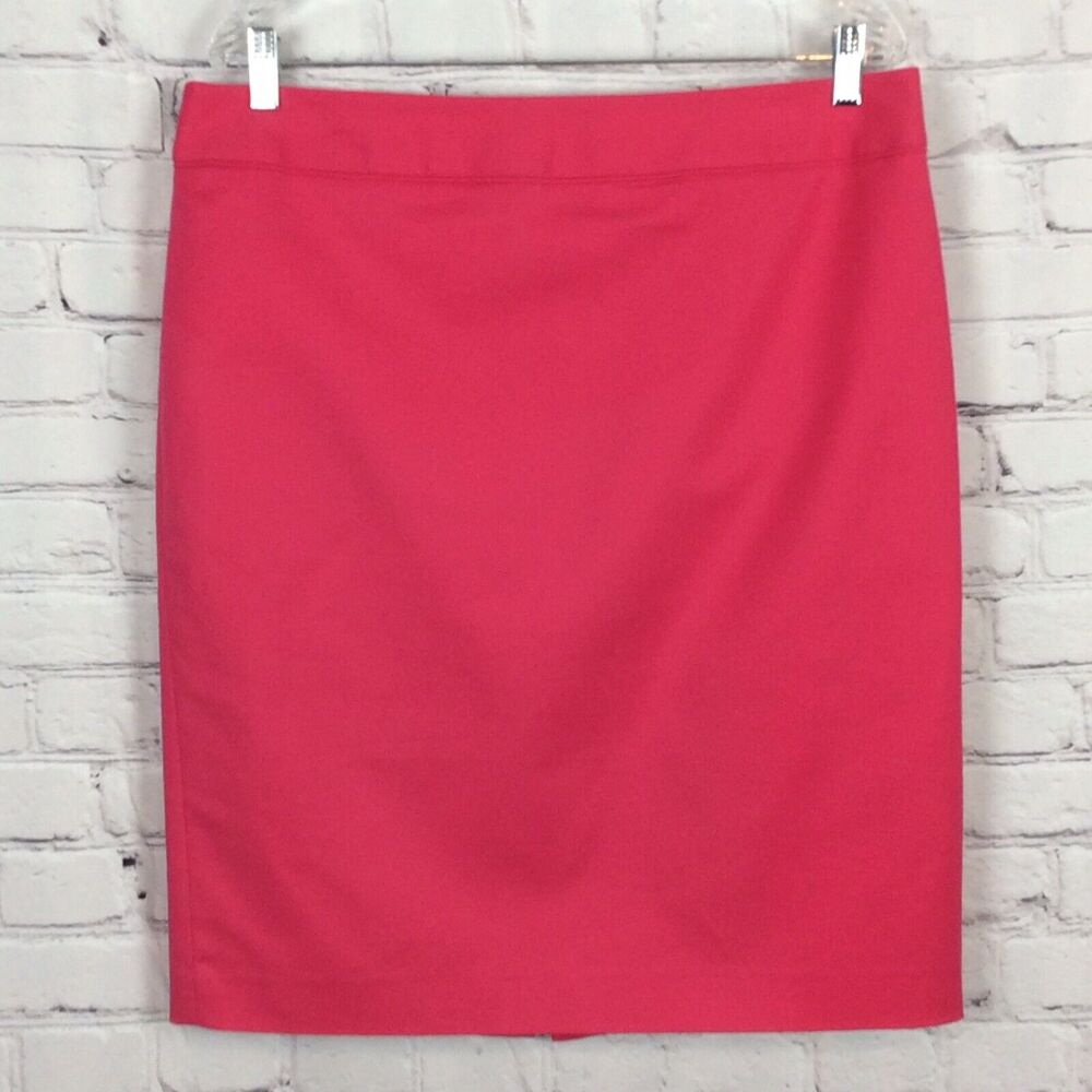 Liz Claiborne Woman’s Pencil Skirt Size 14 Pink Lined Business/Casual Back Pleat
